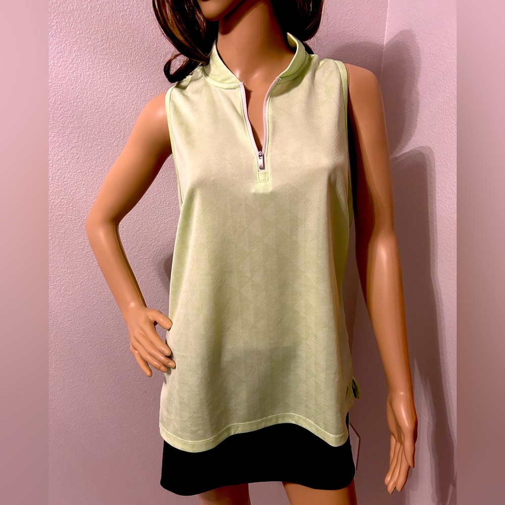 Adidas Ladies Golf Shirt Sleeveless with Racer back and short zip front. Size L